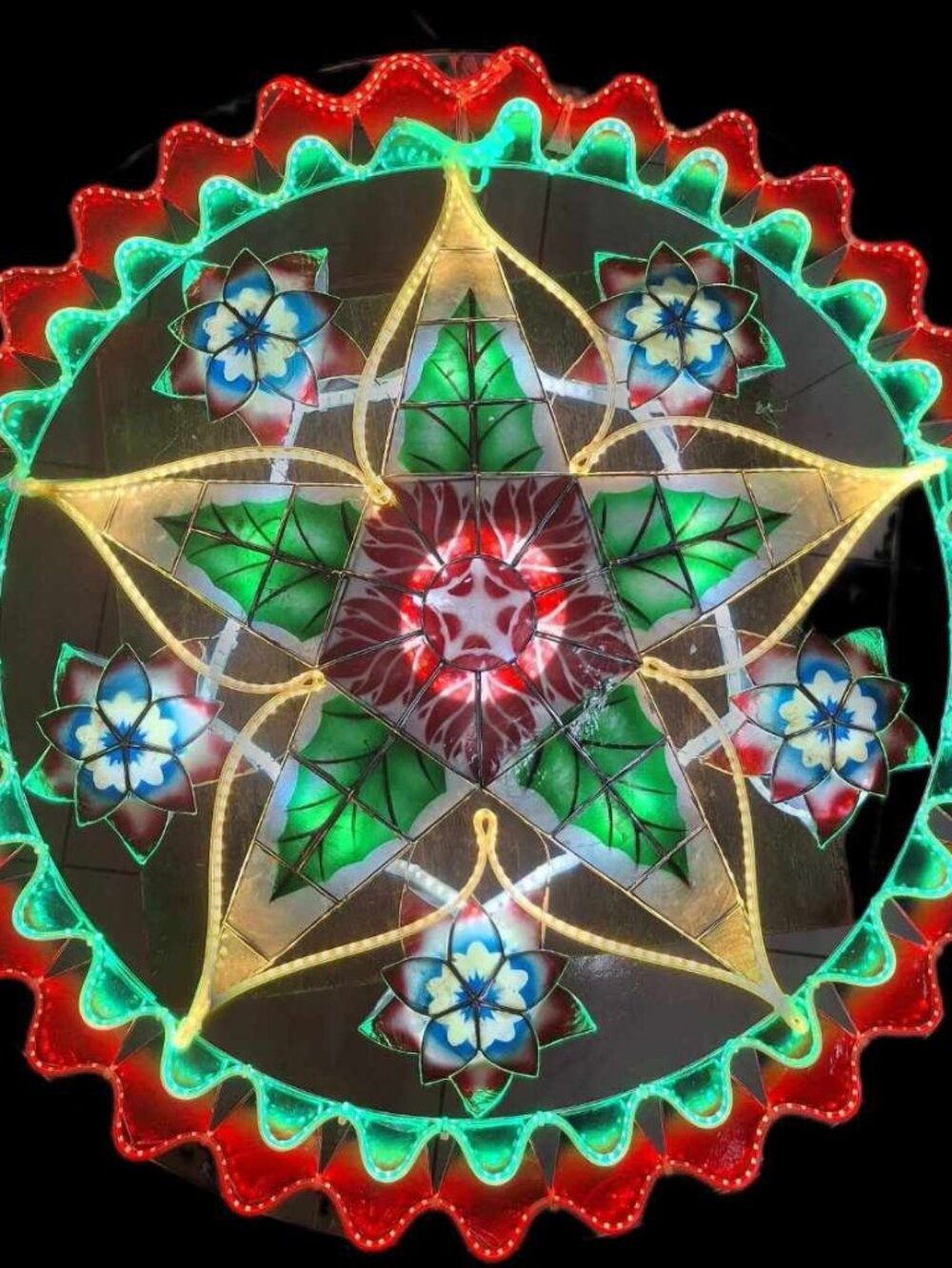 Misenka Evergreen Capiz na Parol, Christmas Lantern LED 30 inches